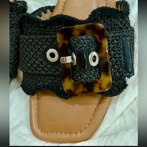 Tortoise Buckle Black Woven Sandals Size 8.5 Slides